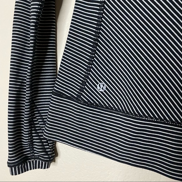 LULULEMON black and white striped Race Your Pace long sleeve tee 4 - Picture 9 of 11